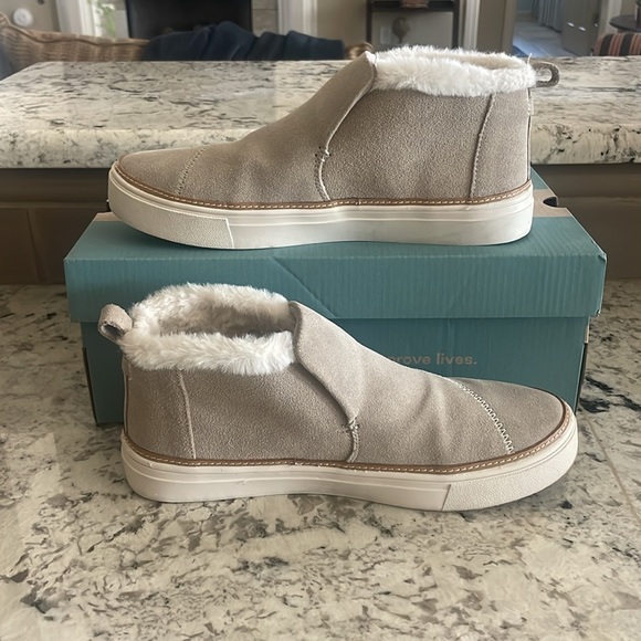 TOMS Paxton Faux Fur Ankle Boots - Size 8 - Picture 5 of 11